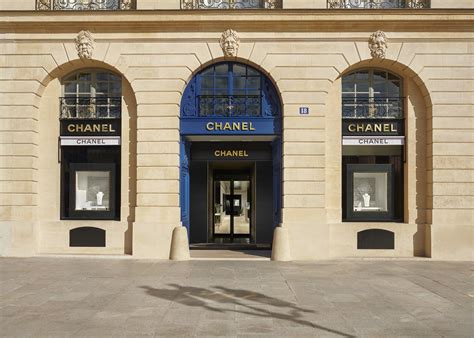 chanel 18 place vendome.